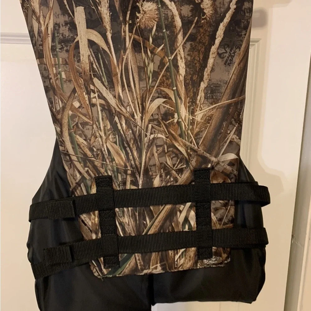 Realtree Camouflage‎ Vest